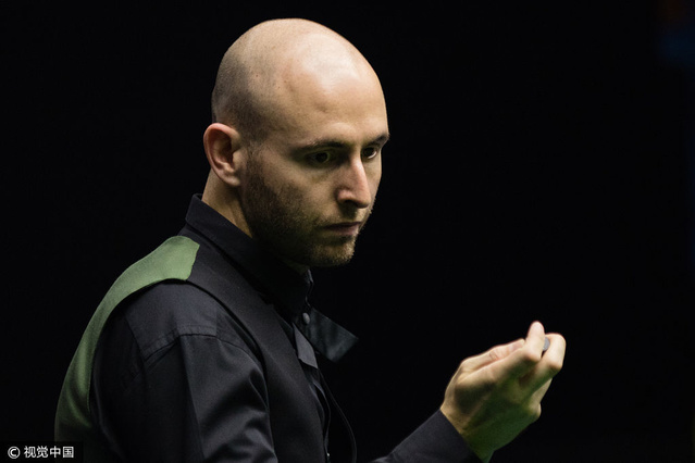 展现顽强的 展现顽强的