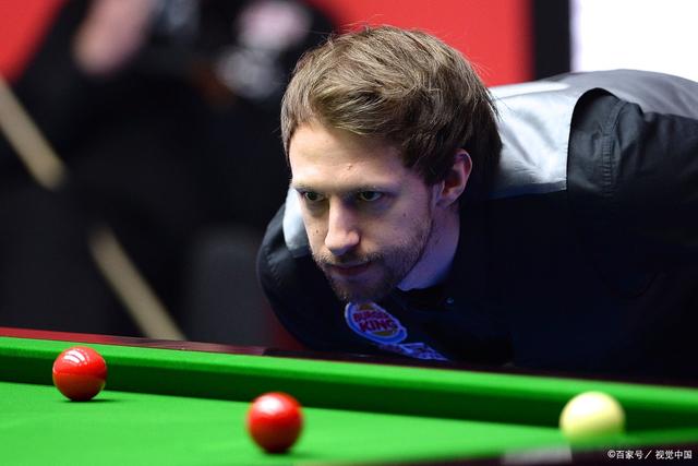 皮球送入网 皮球送入网