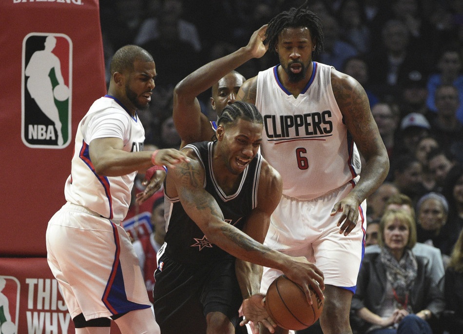 女性通过不 女性通过不