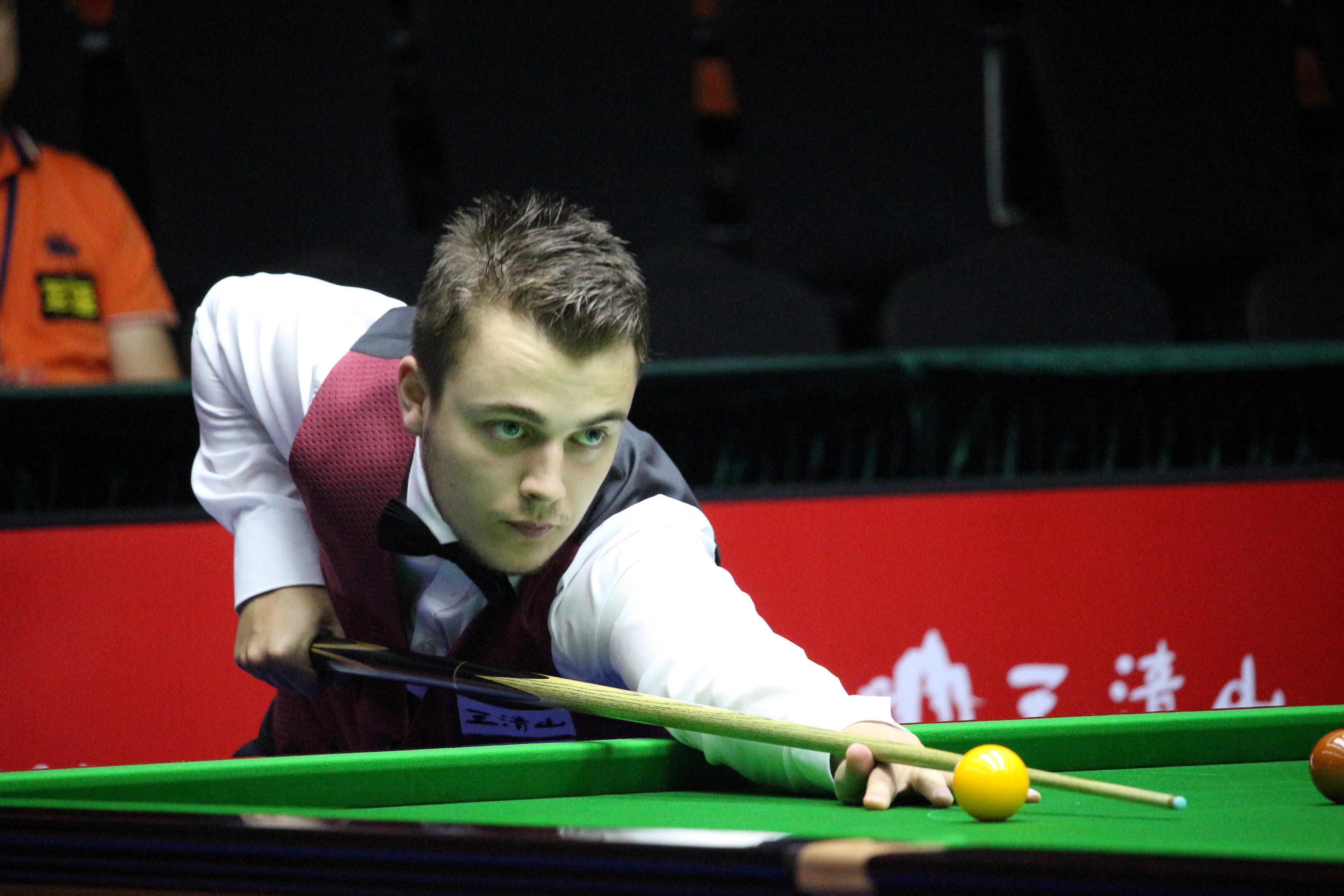 美食区和球 美食区和球